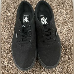 BLACK VANS
